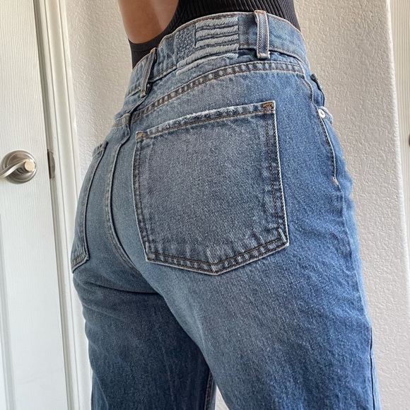 Revice Mom Jeans - Picture 1 of 6